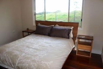 Flame Hill Vineyard - Australian Directory 4