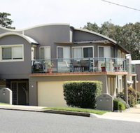 Seafaring at Fingal Bay - Australian Directory