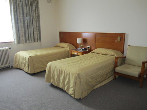 University House - ANU - Australian Directory 29
