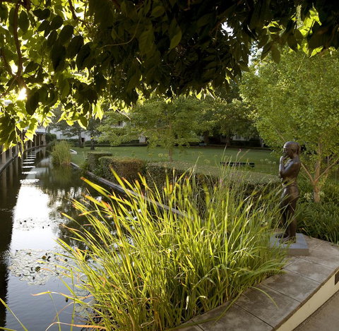 University House - ANU - Australian Directory 6