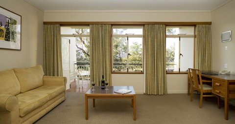 University House - ANU - Australian Directory 4