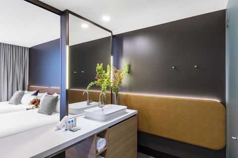 Vibe Hotel Canberra - Australian Directory 16