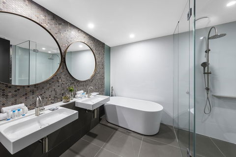 Vibe Hotel Canberra - Australian Directory 5