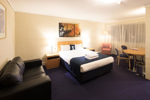 Ibis Styles Canberra - Australian Directory 3