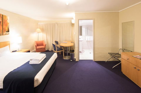 Ibis Styles Canberra - Australian Directory 1