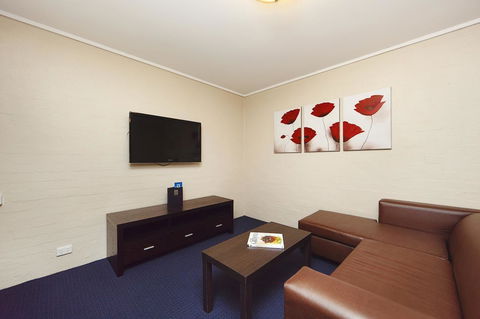 Ibis Styles Canberra - Australian Directory 13