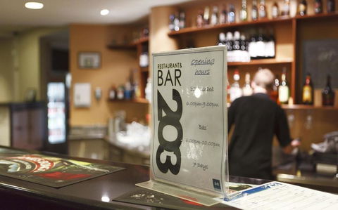 Ibis Styles Canberra - Australian Directory 27