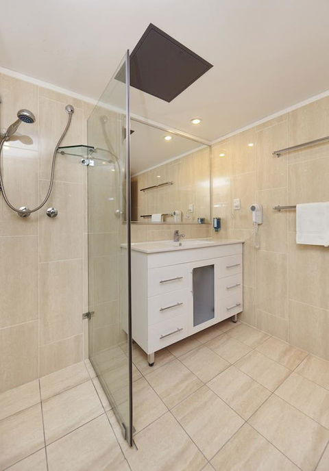 Ibis Styles Canberra - Australian Directory 19