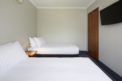 Brassey Hotel - Managed By Doma Hotels - Australian Directory 9