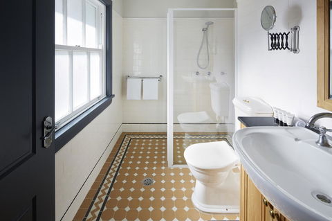 Brassey Hotel - Managed By Doma Hotels - Australian Directory 10