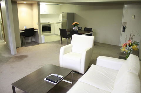 Pavilion On Northbourne - Australian Directory 14