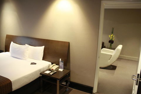 Pavilion On Northbourne - Australian Directory 35