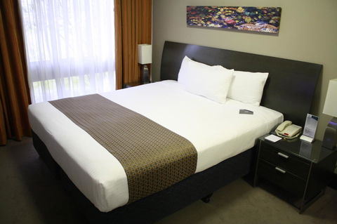 Pavilion On Northbourne - Australian Directory 7