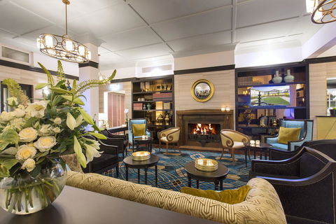Hotel Kurrajong Canberra - Australian Directory 32