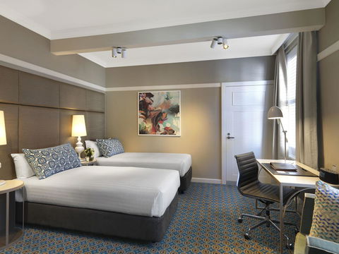 Hotel Kurrajong Canberra - Australian Directory 21