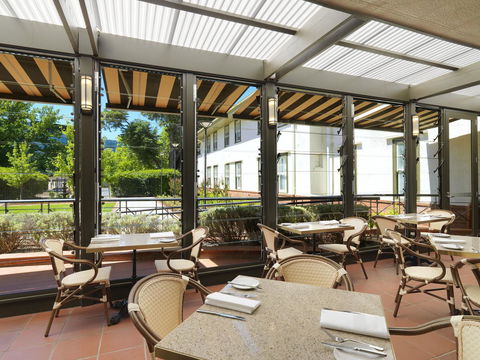 Hotel Kurrajong Canberra - Australian Directory 24