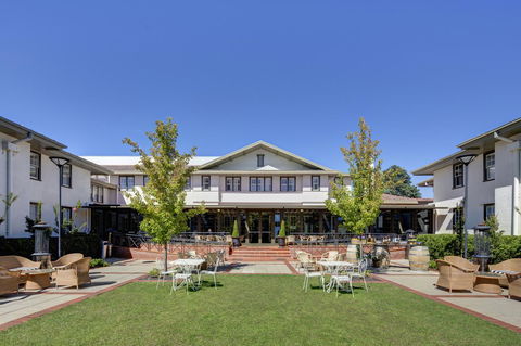 Hotel Kurrajong Canberra - Australian Directory 0