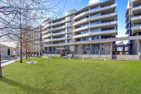 Realm Park 39 Barton ACT - Australian Directory 39