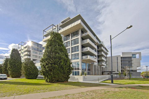 Realm Park 39 Barton ACT - Australian Directory 8