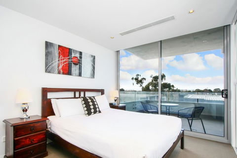Realm Park 39 Barton ACT - Australian Directory 44