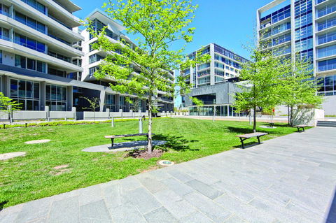 Realm Park 39 Barton ACT - Australian Directory 23