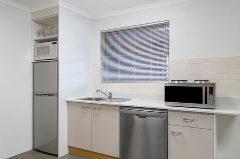 Adina Serviced Apartments Canberra Kingston - Australian Directory 3