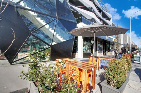 IQ Smart Apartments 704 Braddon ACT - Australian Directory 0