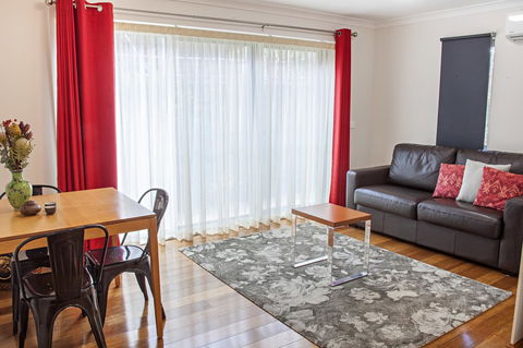 One Of A Kind Apartments - Australian Directory 7