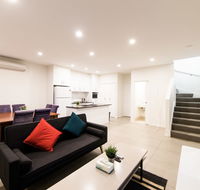 3BR Townhouse Double Garage walk to Lake Ginninderra - Australian Directory