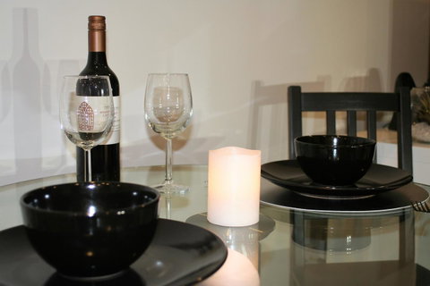 Modern Executive Apt@Barton*1BR*WiFi*Gym*Secure Parking*Canberra - Australian Directory 11