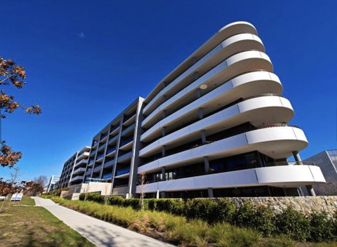Modern Executive Apt@Barton*1BR*WiFi*Gym*Secure Parking*Canberra - Australian Directory 23