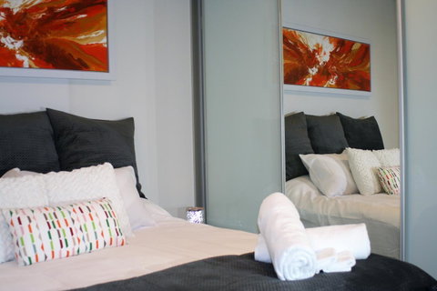Modern Executive Apt@Barton*1BR*WiFi*Gym*Secure Parking*Canberra - Australian Directory 1