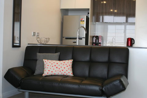Modern Executive Apt@Barton*1BR*WiFi*Gym*Secure Parking*Canberra - Australian Directory 10