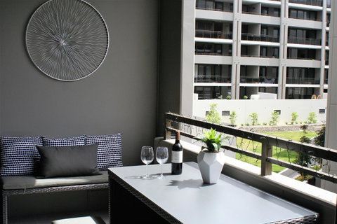 Modern Executive Apt@Barton*1BR*WiFi*Gym*Secure Parking*Canberra - Australian Directory 2