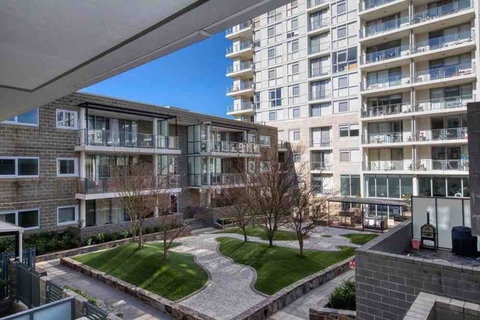 Spacious 1BR Stylish New Acton Apartment +Parking - Australian Directory 14