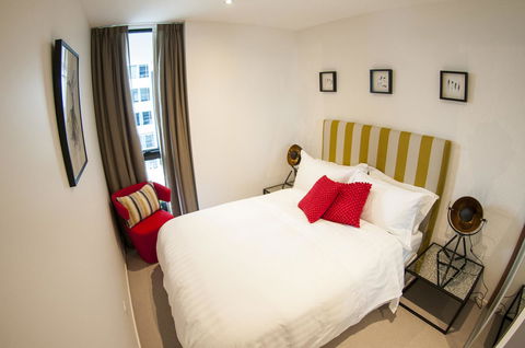 KUI - Manhattan Apartments - Australian Directory 14