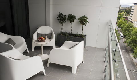 KUI - Manhattan Apartments - Australian Directory 2