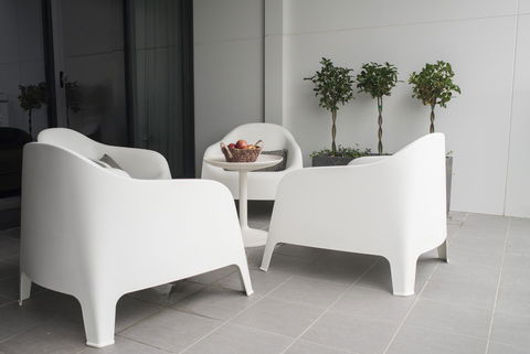 KUI - Manhattan Apartments - Australian Directory 1