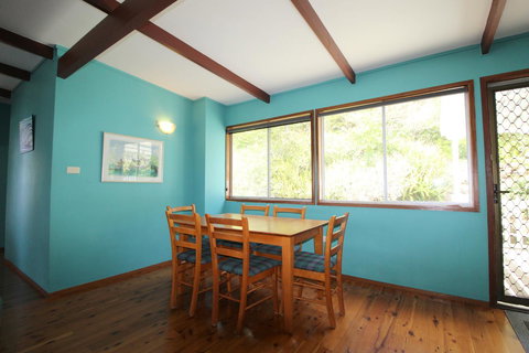 Bally High, 20 Dulconghi Street - Australian Directory 12