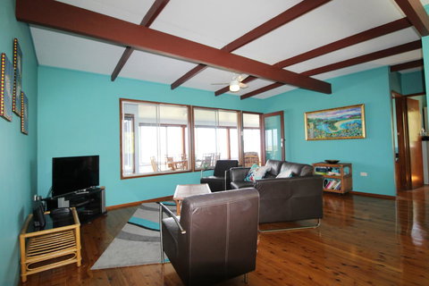 Bally High, 20 Dulconghi Street - Australian Directory 13