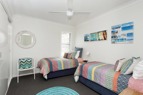 Mollymook Beachfront Penthouse 9 - Australian Directory 6