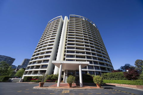 BreakFree Capital Tower Apartments - Australian Directory 0