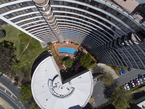 BreakFree Capital Tower Apartments - Australian Directory 2