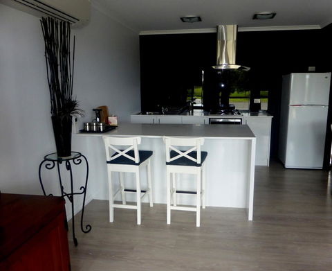 Lure Bed And Breakfast - Australian Directory 4