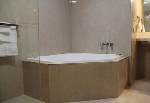 Lure Bed And Breakfast - Australian Directory 7