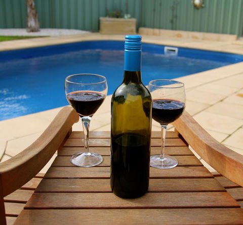 Lure Bed And Breakfast - Australian Directory 10