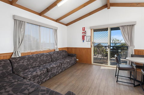 Port Broughton Tourist Park - Australian Directory 13