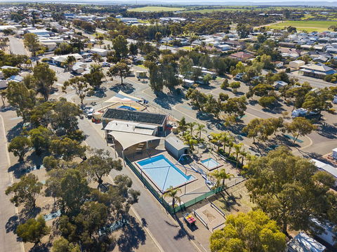 Port Broughton Tourist Park - Australian Directory 9