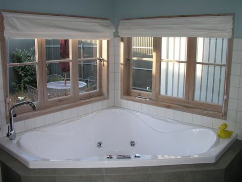 Beach Huts Middleton - Australian Directory 41