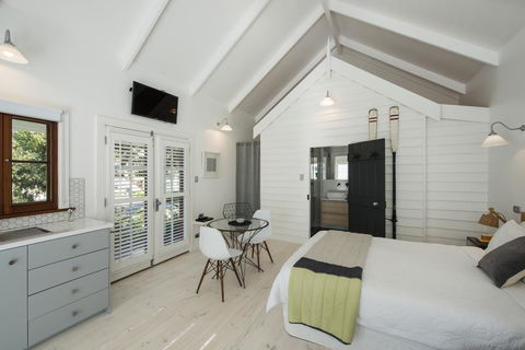 Beach Huts Middleton - Australian Directory 18